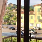 Clara شقة *